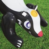 BESTWAY piepūšamā rotaļlieta ar ūdens izsmidzinātāju  Skunk 1.19m x 81cm x 1.37m, 52263