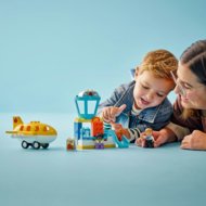 10443 LEGO® DUPLO® Town Pirmo reizi lidostā
