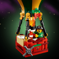 10339 LEGO® Icons Ziemassvētku vecīša pasta nodaļa