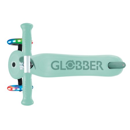 GLOBBER skrejritenis Go Up Deluxe Flash Lights, piparmētru krāsa, 748-706 