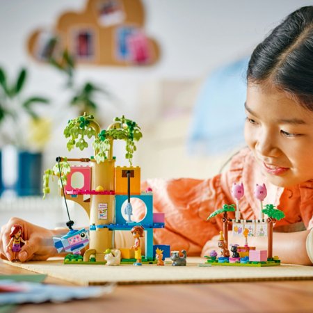 42666 LEGO® Friends Kaķu dzimšanas dienas ballīte un mājiņa kokā 