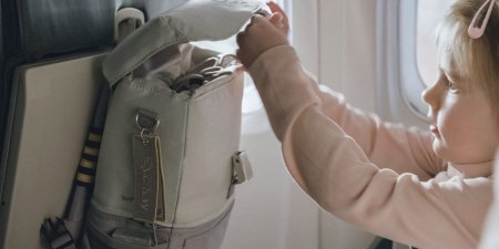 Stokke® transformējams čemodāns un mugursoma JETKIDS™, white, 570605 570605