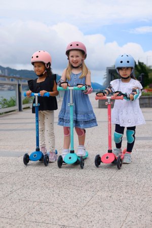 GLOBBER skrejritenis Primo Plus Glow Lights, zils, 443-100 