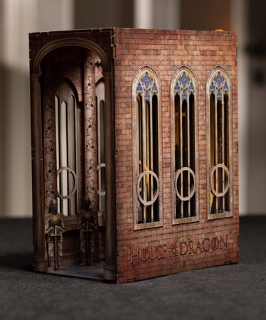 REVELL modelis Iron Throne - House of the Dragon: Tiny Adventures Ar rokām darinātas miniatūras, 00531 