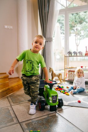 FALK Baby Claas skrejmašīna - traktors ar piekabi, grābekli un lāpstu, 212C 212C