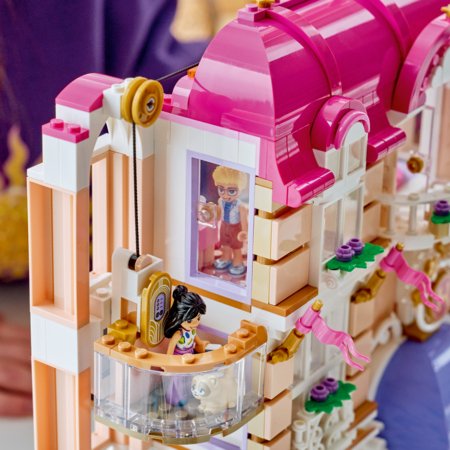 42704 LEGO® Friends Hārtleikas pilsētas viesnīca Grand Hotel 