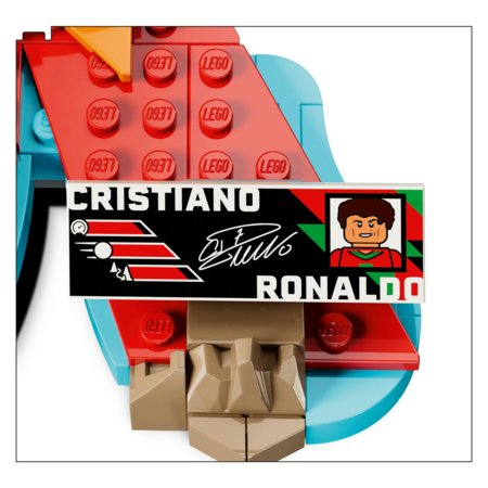43012 LEGO® Editions Cristiano Ronaldo – Futbola spilgtākie mirkļi 