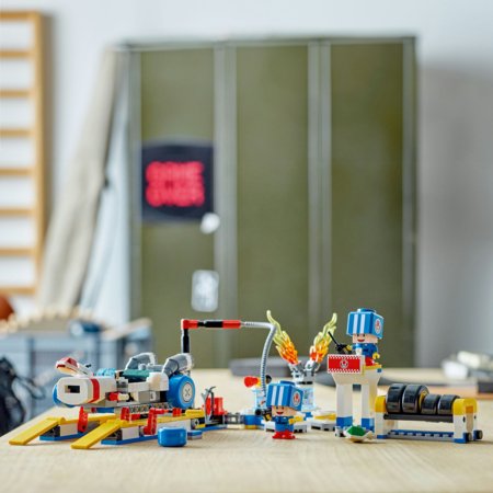 72035 LEGO® Super Mario Mario Kart™ – Toad garāža 