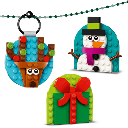 40744 LEGO® Ziemassvētku rotājumu izlase 