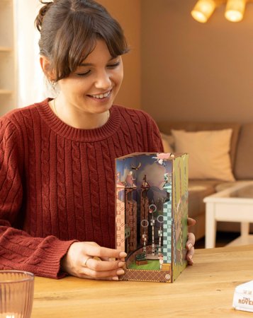 REVELL modelis Quidditch Field - Harry Potter: Tiny Adventures Ar rokām darinātas miniatūras, 00532 