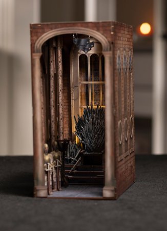 REVELL modelis Iron Throne - House of the Dragon: Tiny Adventures Ar rokām darinātas miniatūras, 00531 