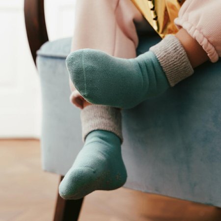 STEVEN zeķes ar neslīdošu pēdu ABS, zilas, 155-017 20-22 155-017 BLUE