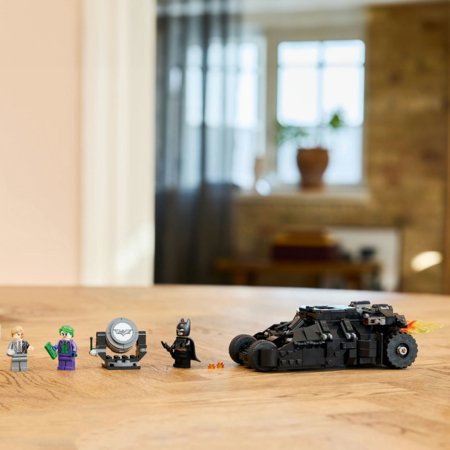 76303 LEGO® Super Heroes DC Betmena transportlīdzeklis pret Two-Face™ un Džokeru 