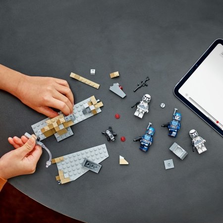 75373 LEGO® Star Wars™ Mandalorian Slēpnis uz planētas Mandalore™: kaujas paka 