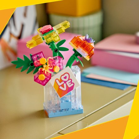 31383 LEGO® Creator Smaržu pudelīte ar ziediem 