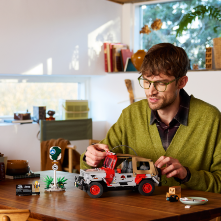 77984 LEGO® Jurassic World Jurassic Park Jeep® Wrangler 