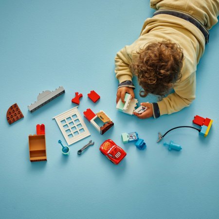 10456 LEGO® DUPLO® Disney™ Makvīna vizīte Doc garāžā 