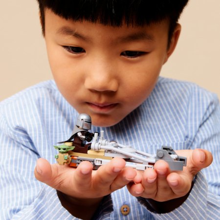 75436 LEGO® Star Wars™ Mandalorian un Grogu ātrgaitas motocikls 