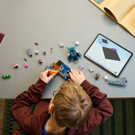 21274 LEGO® Minecraft® Sastapšanās ar uzraugu 