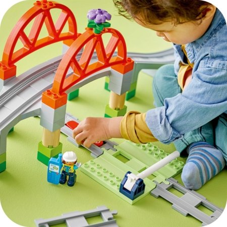 10426 LEGO® DUPLO® Town Vilcienu tilta un sliežu paplašinājuma maršruts 