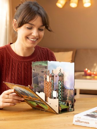 REVELL modelis Quidditch Field - Harry Potter: Tiny Adventures Ar rokām darinātas miniatūras, 00532 