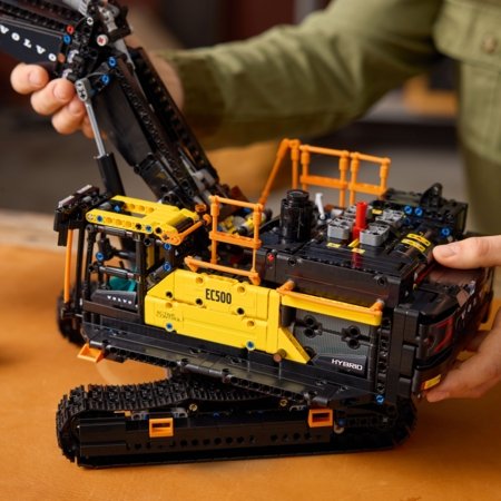 42215 LEGO® Technic Volvo EC500 Hybrid ekskavators 