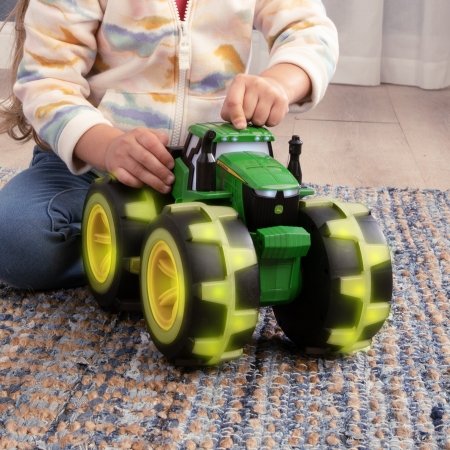 JOHN DEERE traktors ar mirgojošiem diskiem, 46644 46644