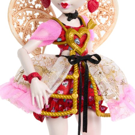 MONSTER HIGH baisi saldā dzimšanas diena – Kupidona lelle, JBG77 