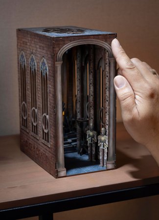 REVELL modelis Iron Throne - House of the Dragon: Tiny Adventures Ar rokām darinātas miniatūras, 00531 
