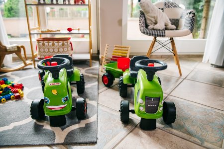 FALK Baby Claas skrejmašīna - traktors ar piekabi, grābekli un lāpstu, 212C 212C
