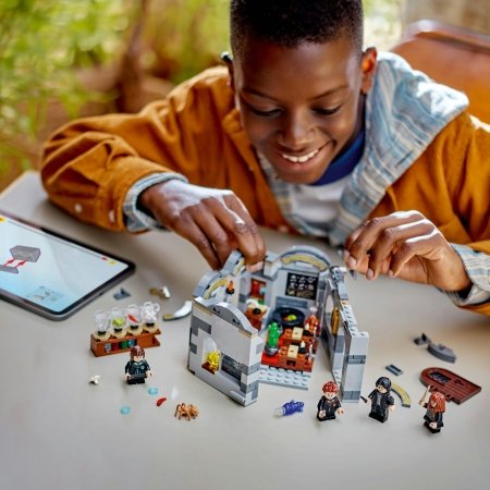 76431 LEGO® Harry Potter™ Cūkkārpas pils: mikstūru klase 