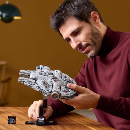 75375 LEGO® Star Wars™ Millennium Falcon™ 