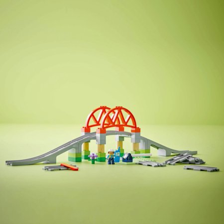 10426 LEGO® DUPLO® Town Vilcienu tilta un sliežu paplašinājuma maršruts 