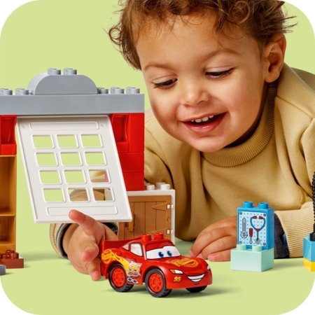 10456 LEGO® DUPLO® Disney™ Makvīna vizīte Doc garāžā 