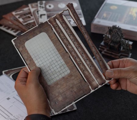 REVELL modelis Iron Throne - House of the Dragon: Tiny Adventures Ar rokām darinātas miniatūras, 00531 