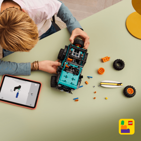 42227 LEGO® Technic Jeep® Wrangler Rubicon apvidus auto 