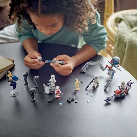 75372 LEGO® Star Wars ™ Clone Trooper™ Un Battle Droid™ Kaujas Paka 
