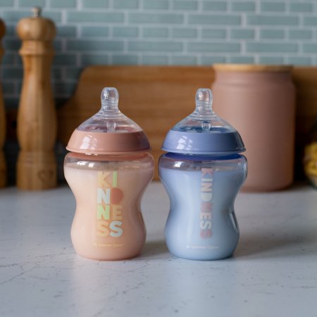TOMMEE TIPPEE Natural Start  barošanas pudelītes, ar pašsterilizācijas funkciju260 ml, 0 m+, 2 gab., 42255005 42255005